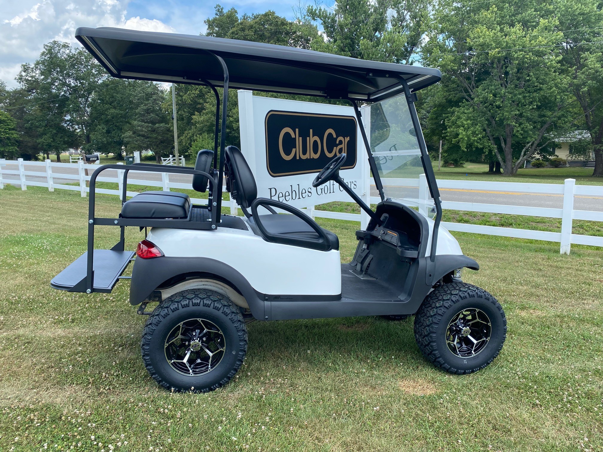 2018 Club Car Precedent Gas – White | Peebles Golf Cars