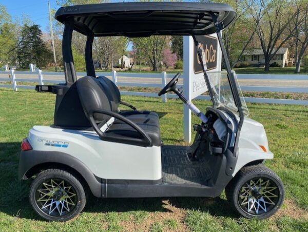 2025 White Club Car Onward Lithium XR 2-Passenger - Image 2