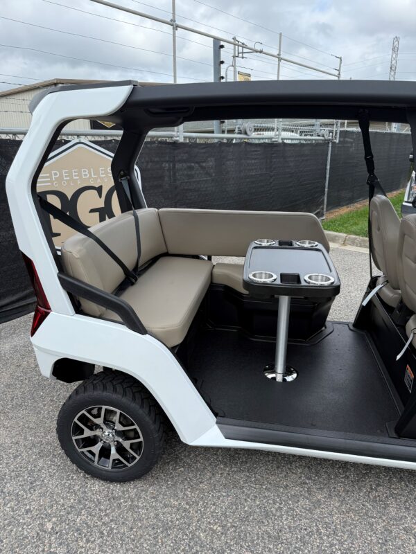 *****STREET LEGAL***** 2026 Club Car Lithium CRU - Metallic Pearl White - Image 10