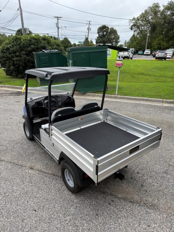 2024 Club Car Carryall 500 Lithium - Blue - Image 4