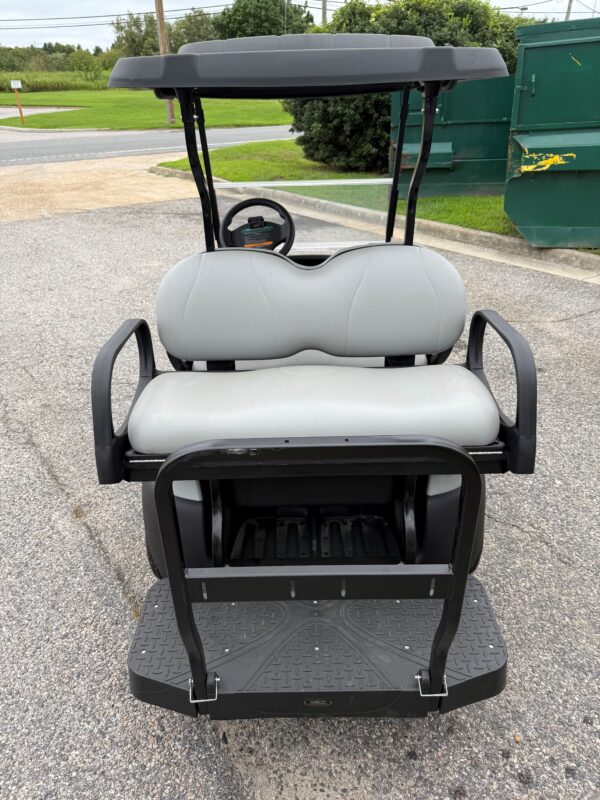 2025 Club Car Tempo Gas - Platinum - Image 3