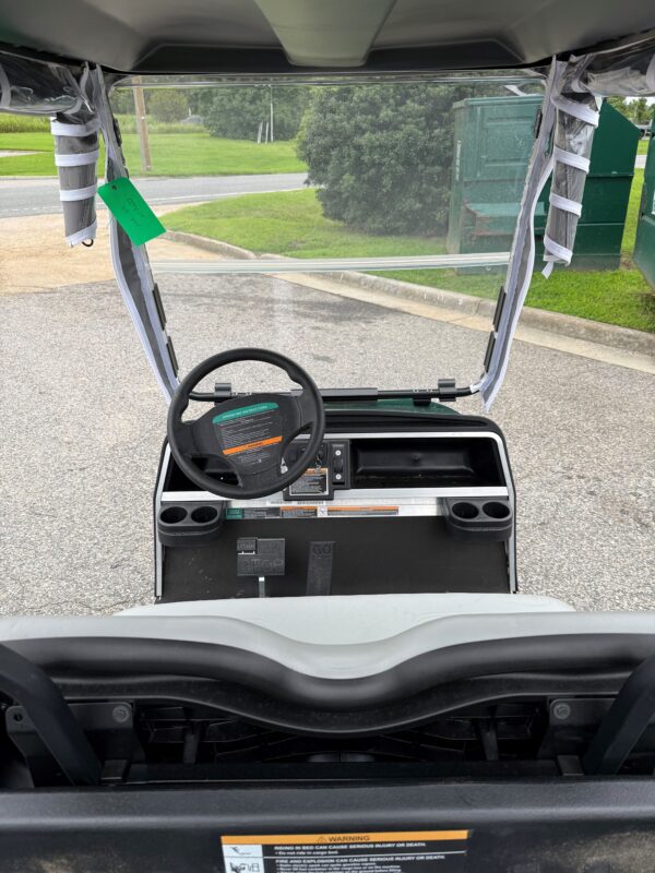 2025 Club Car XRT 800E - Green - Image 4