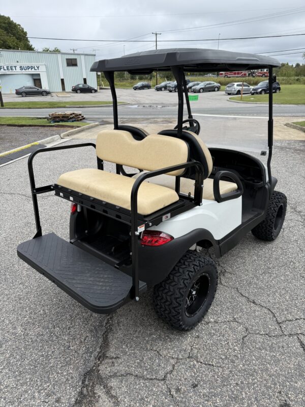 2020 Club Car Precedent - Electric FLA - Glacier White - Image 4