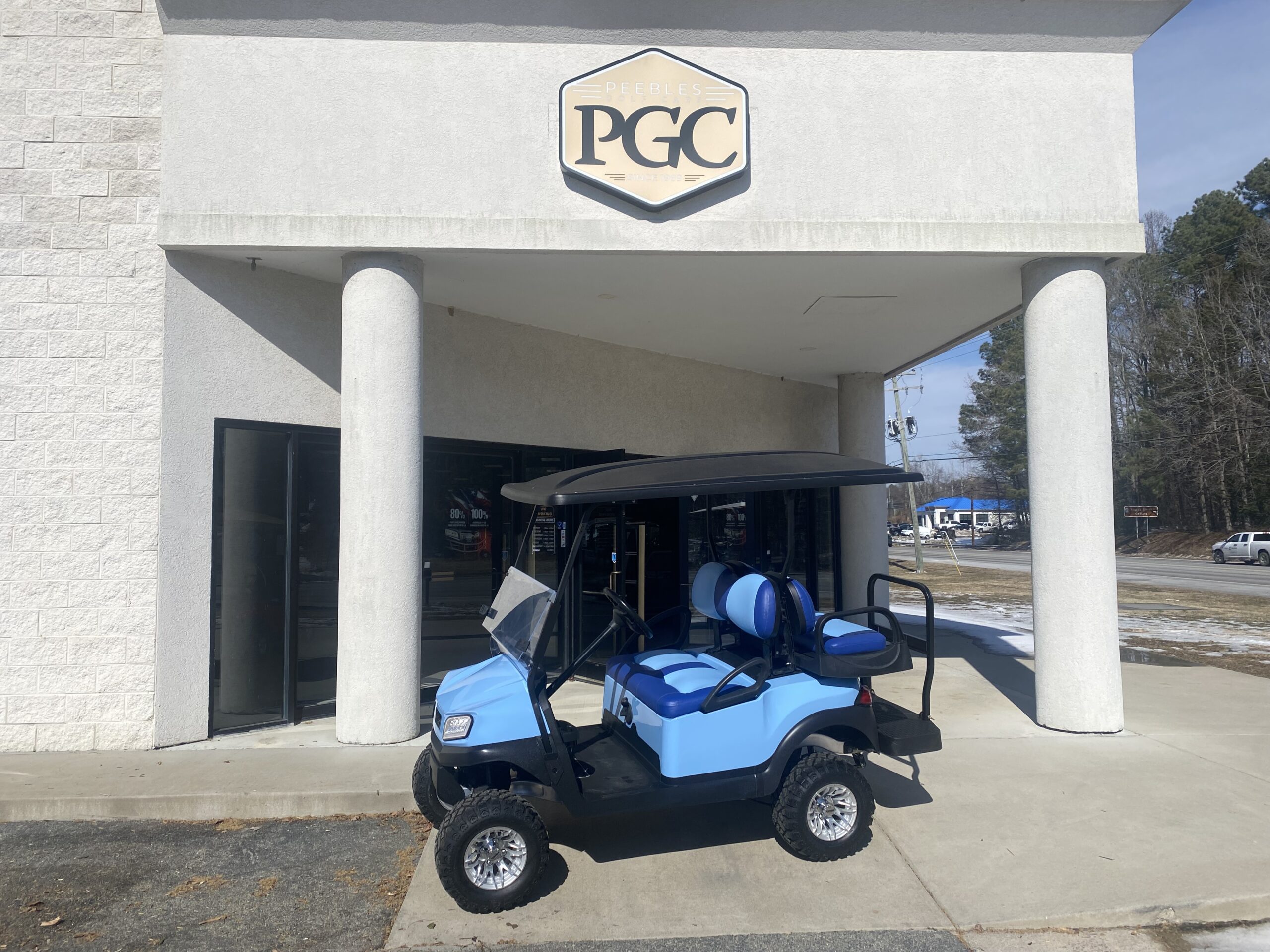 2021 Club Car Lifted Gas 4-pass Golf Cart